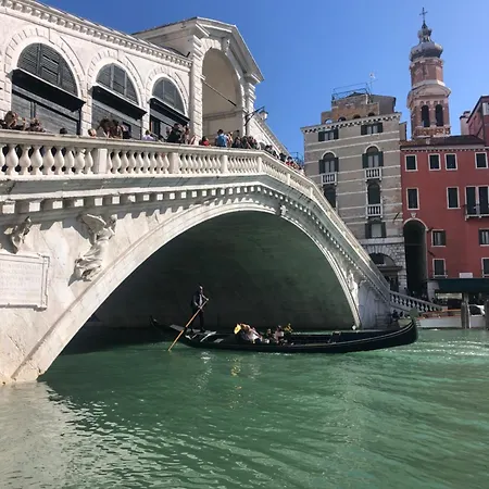 Rialto Venedig